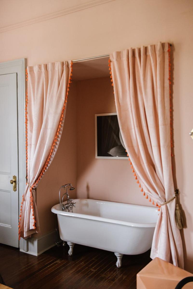 Carr Mansion - image 6