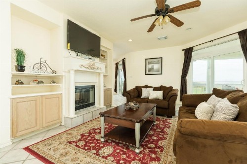 Oceanside Paradise - image 10