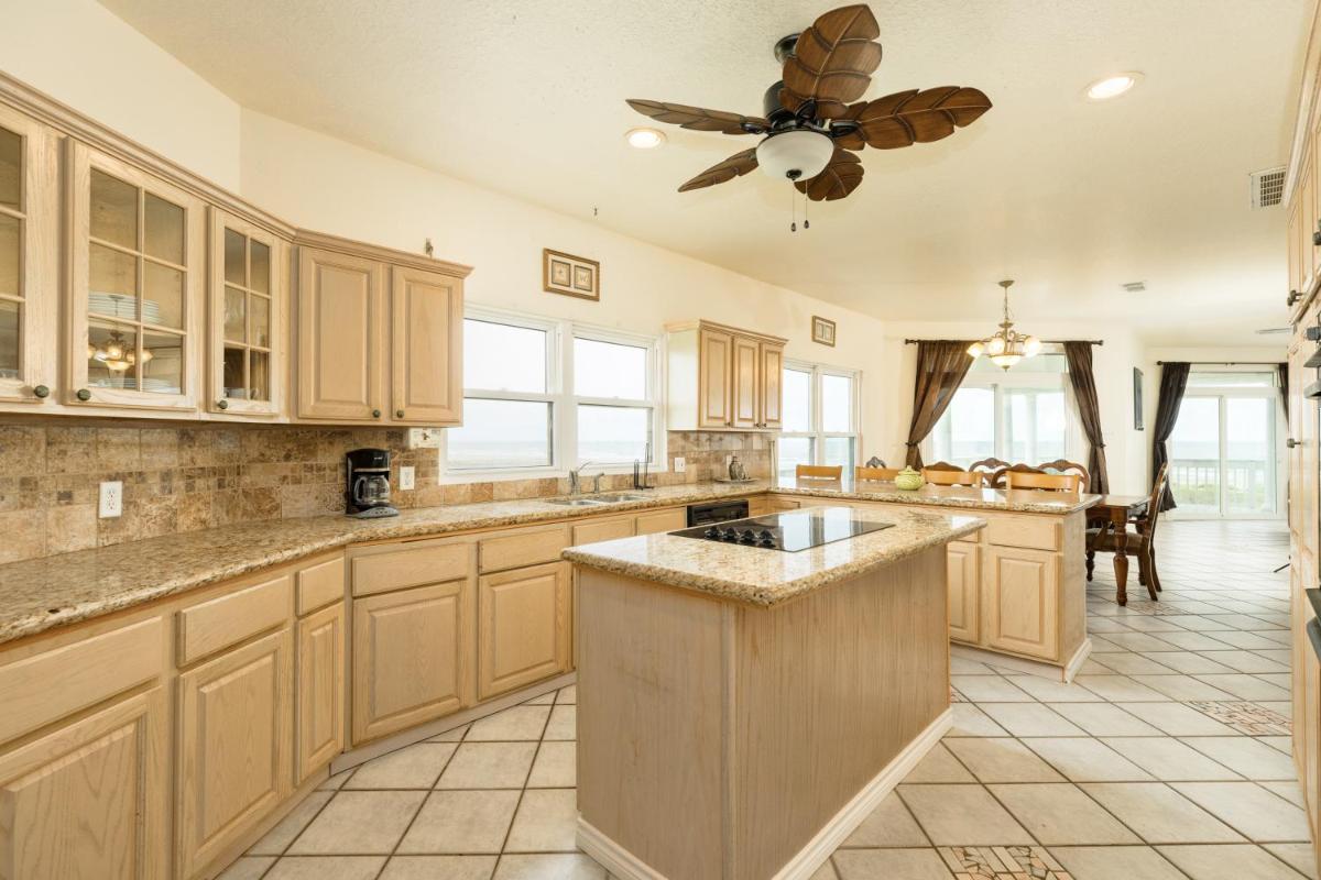 Oceanside Paradise - image 6