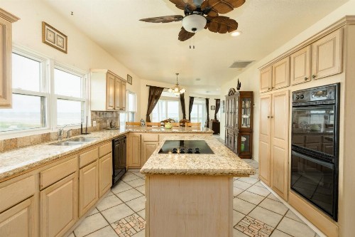 Oceanside Paradise - image 7