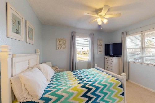 Captain's Quarters - image 6