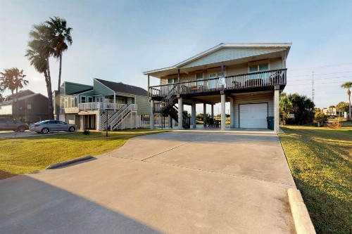 Captain's Quarters - image 7