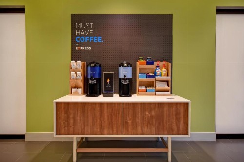 Holiday Inn Express & Suites - Galveston Beach an IHG Hotel - image 3
