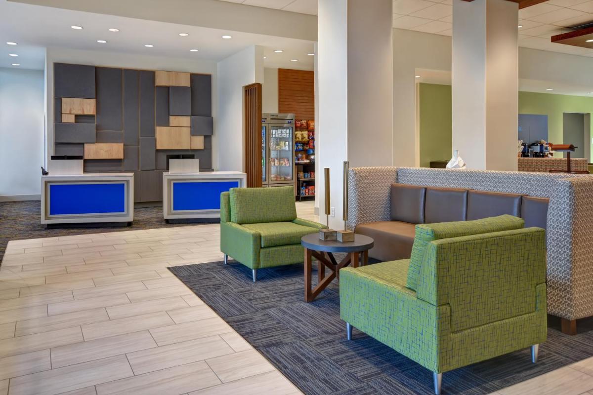 Holiday Inn Express & Suites - Galveston Beach an IHG Hotel - image 4