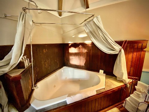 Coppersmith Inn B&B
