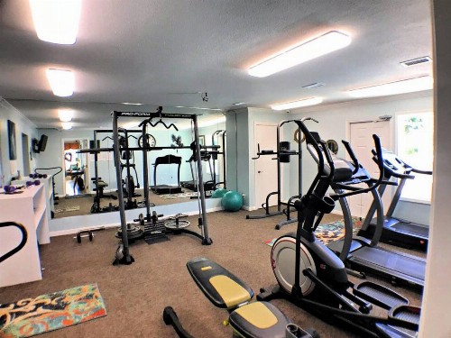 Sandpiper Stay Condo - Pool Near Beach and Seawall! - image 13