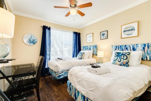 Sandpiper Stay Condo - Pool Near Beach and Seawall! - image 15