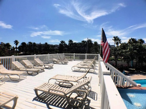 Sandpiper Stay Condo - Pool Near Beach and Seawall! - image 31