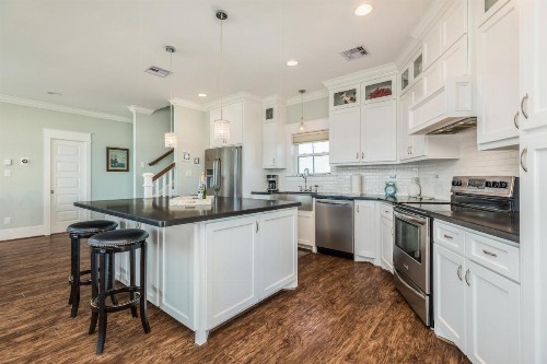 New Listing! Gulf-Front Oasis with Beach Boardwalk home - image 10