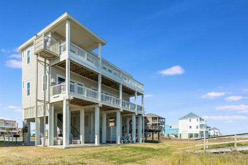 New Listing! Gulf-Front Oasis with Beach Boardwalk home - image 6