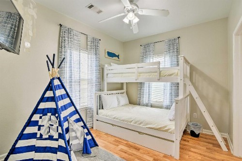 Retreat with Marina Access Less Than 1Mi to Terramar Beach! - image 12