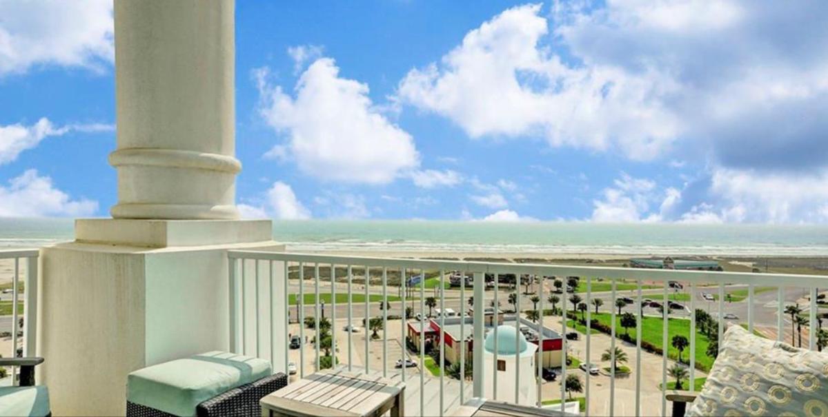 Emerald by the Sea Condo with Beach View - main image
