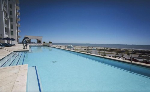 Emerald by the Sea Condo with Beach View - image 10