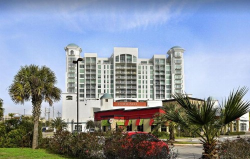Emerald by the Sea Condo with Beach View - image 6