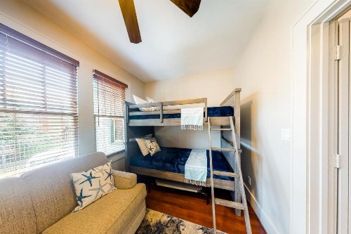Gulfside in Galveston - image 11