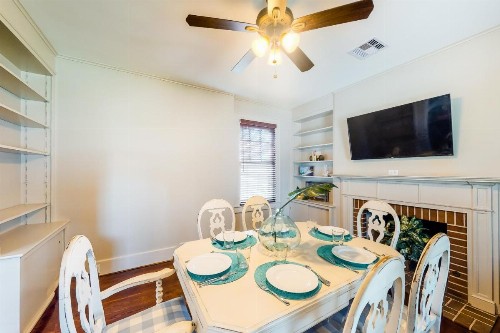 Gulfside in Galveston - image 7