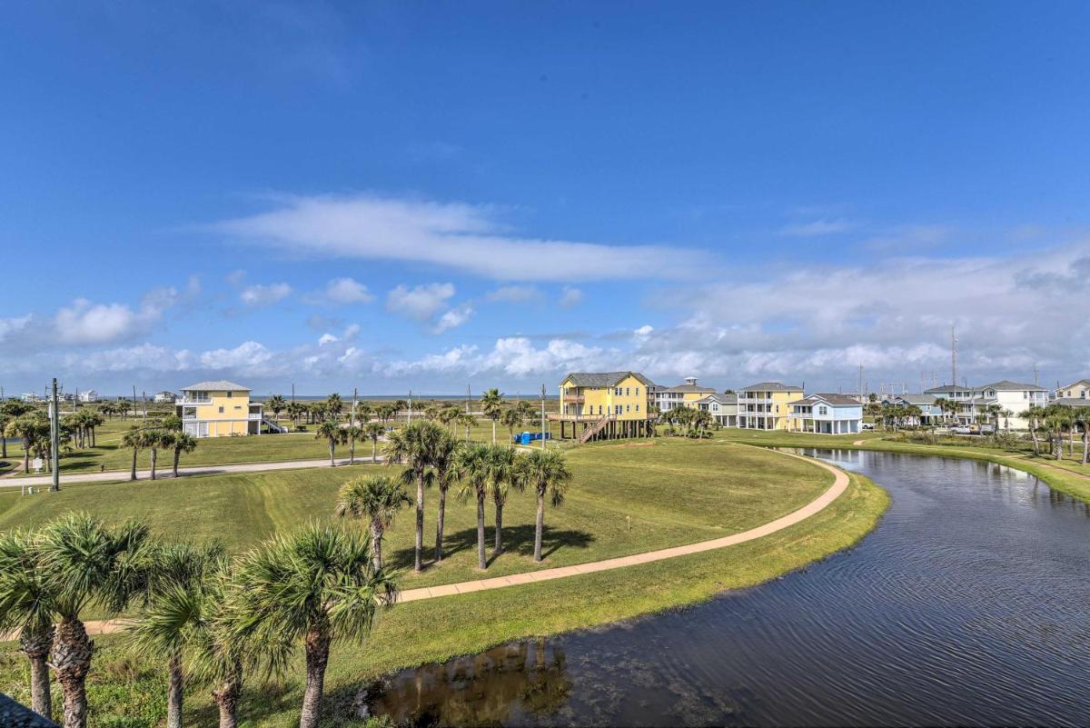 Galveston Retreat with Deck on San Luis Beach! - main image