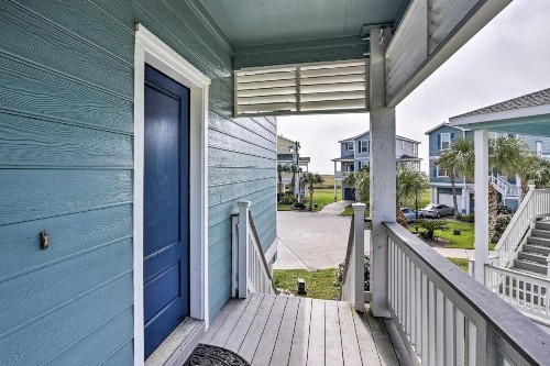 Galveston Retreat with Deck on San Luis Beach! - image 2