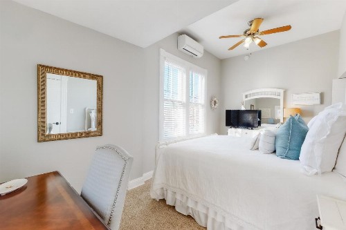 Bright & Beachy - image 8