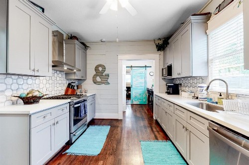 Shorty's Bungalow - image 7