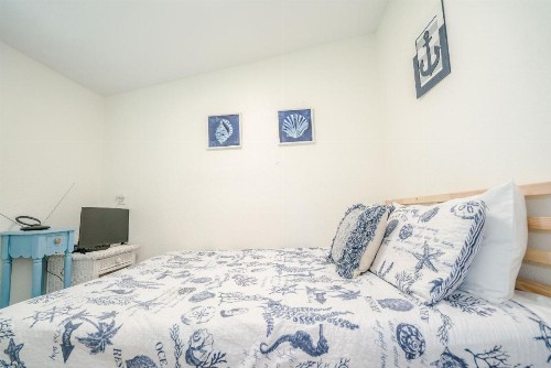 Cast a Waves - Great Beach Bungalow - Close to the Gulf - image 12