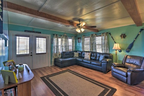 Jamaica Beach House Less Than 6 Blocks to Beaches! - image 6