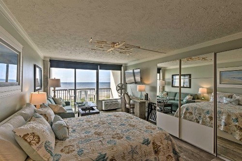Stunning Galveston Studio with Beach Access! - image 9