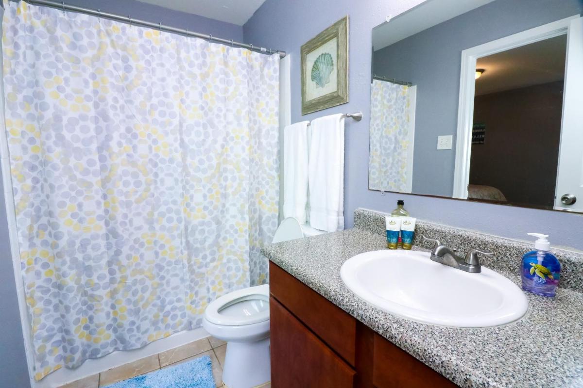 No Worries Beautiful 2 bed 2 bath at The Palms Great Location and Amenities Galore - image 5