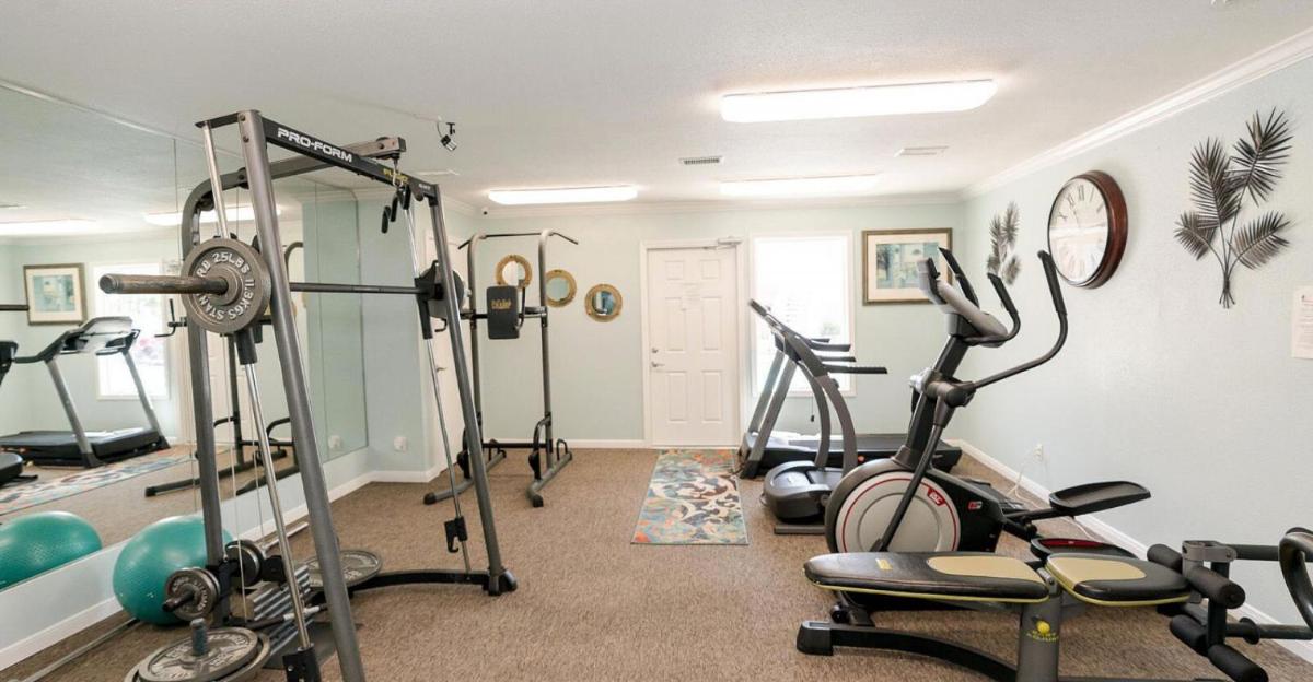 No Worries Beautiful 2 bed 2 bath at The Palms Great Location and Amenities Galore - image 6