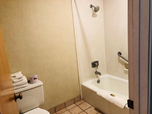 Motel Garberville - image 23