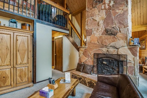 Aspen Hideaway Cabin - image 2