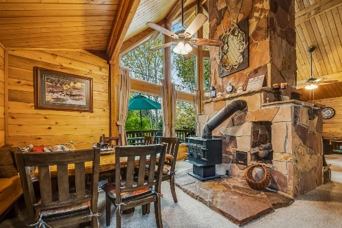 Aspen Hideaway Cabin - image 7