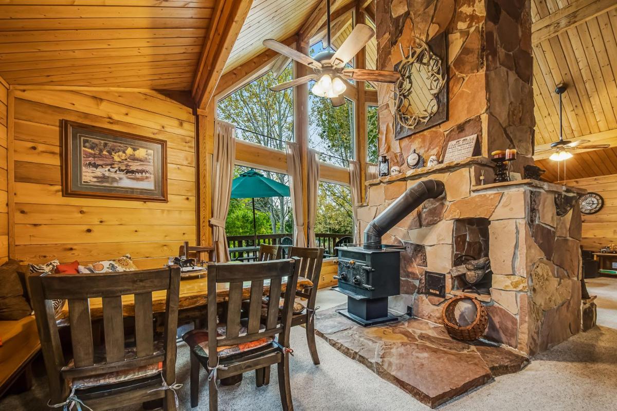 Aspen Hideaway Cabin - image 7