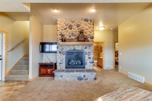 Big Bear Cabin - image 10