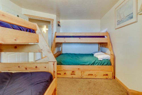 Kickback Kabin - image 8