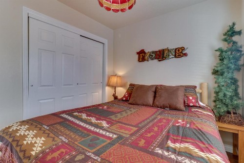 Kickback Kabin - image 9