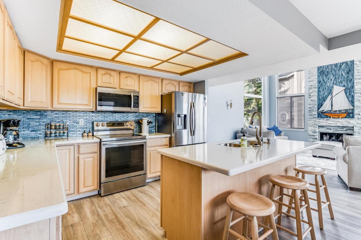Yacht Townhome 930 #1 - image 6