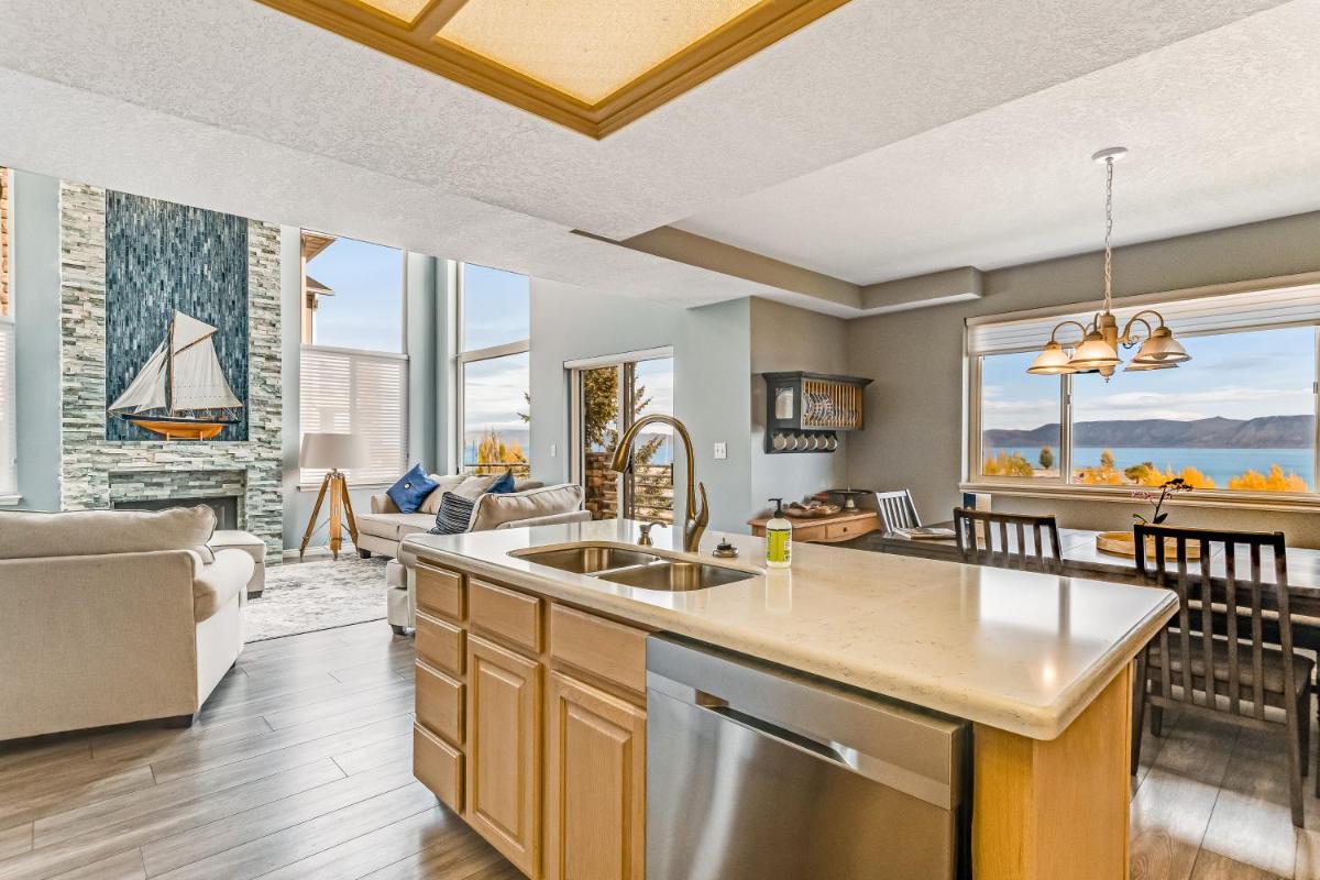 Yacht Townhome 930 #1 - image 7