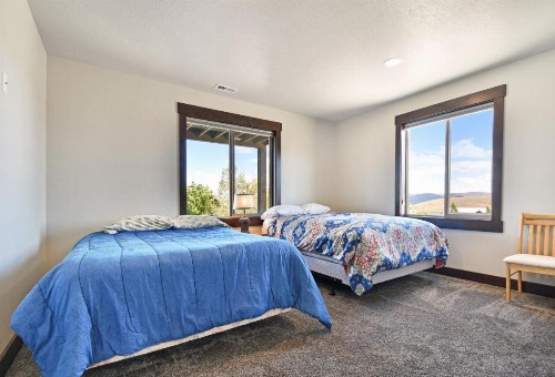 Bailey's Bungalow - image 11