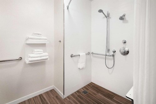 Hampton Inn & Suites Anaheim Garden Grove - image 18