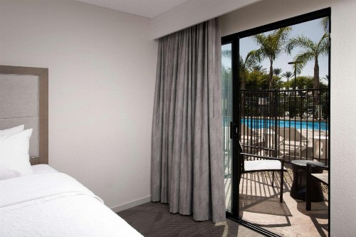Hampton Inn & Suites Anaheim Garden Grove - image 26