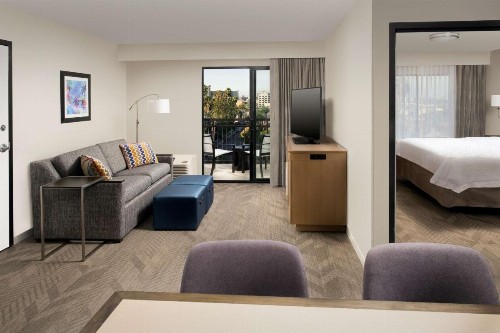 Hampton Inn & Suites Anaheim Garden Grove - image 27