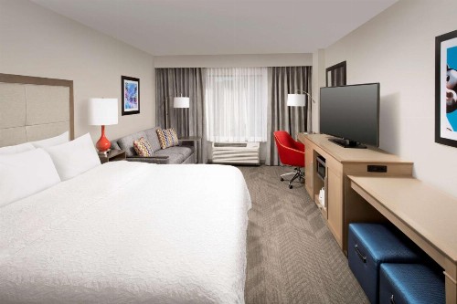 Hampton Inn & Suites Anaheim Garden Grove - image 28