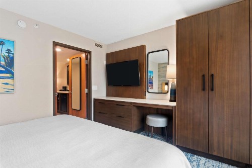 Embassy Suites Anaheim - South - image 8