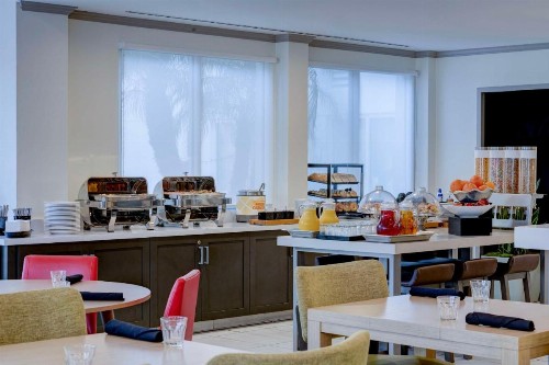 Hilton Garden Inn Anaheim/Garden Grove - image 14