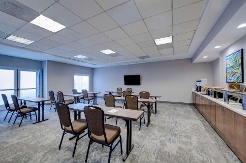 Hilton Garden Inn Anaheim/Garden Grove - image 27
