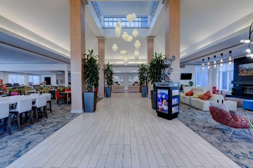 Hilton Garden Inn Anaheim/Garden Grove - image 7