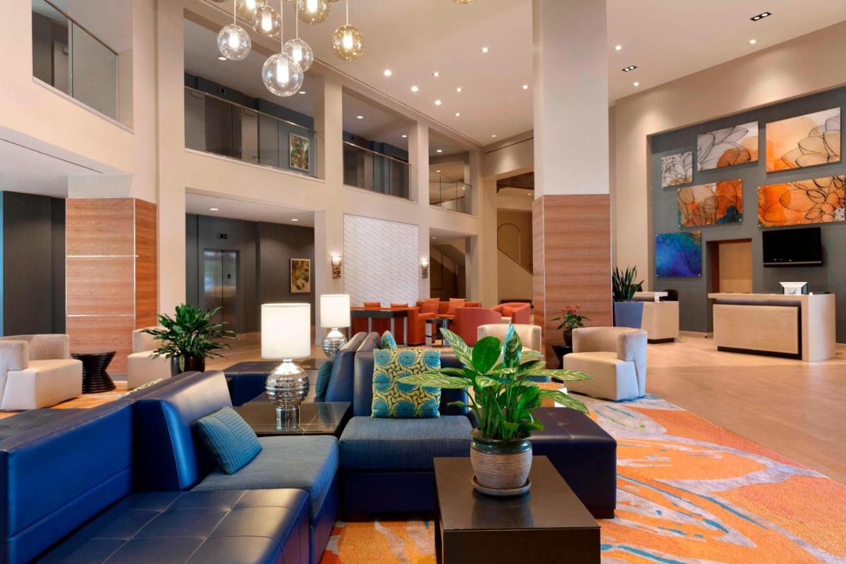 Delta Hotels by Marriott Anaheim Garden Grove - main image