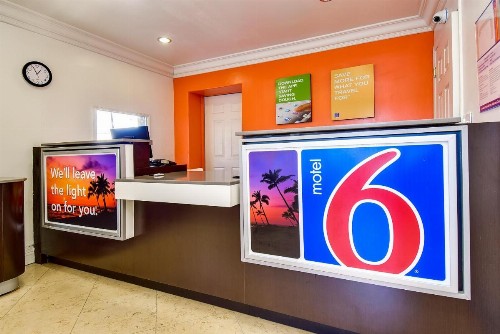 Motel 6 Garden Grove - image 14