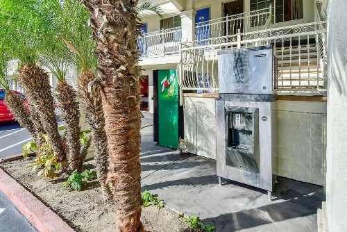 Motel 6 Garden Grove - image 27